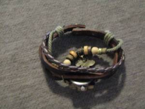 lot 172 image: quartz womens watch