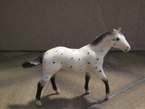 lot 23 image: Breyer Stable mates G1 quarter horse stallion #59973 Appaloosa