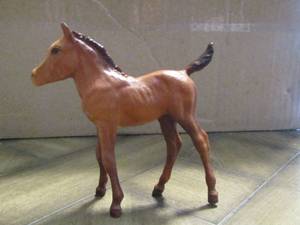 lot 107 image: vintage chestnut Breyer horse foal