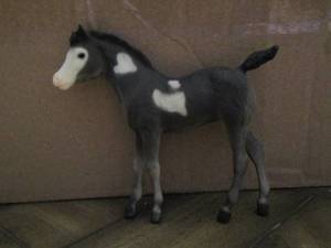 lot 108 image: Breyer 773 pinto pony foal stock horse