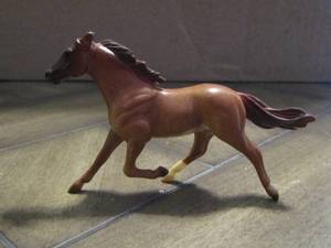 lot 173 image: Breyer stalemate standard bred 1999 read roan 5611