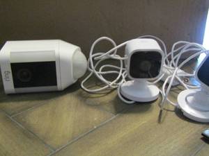lot 181 image: ring door security cameras