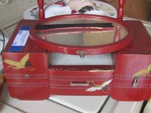 lot 12 image: Red Jewelry Box with  Drawers & small circle mirror - has Cranes motif