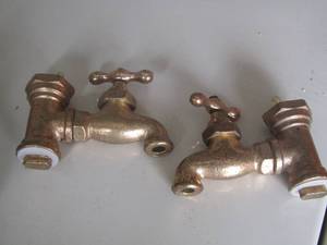 lot 15 image: qty 2 Brass water spoutsNIBS