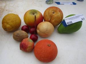 lot 67 image: glass ceramic fruit qty 9