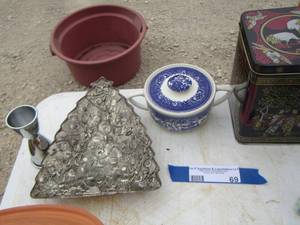 lot 69 image: Christmas silver platted tray, double handled soup bowl, tin and more