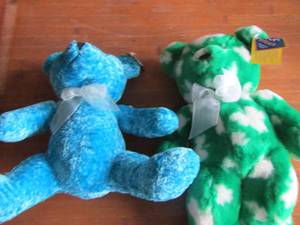 lot 143 image: blue and green teddy bear