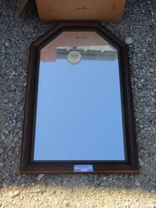 lot 190 image: 27x 17 wall mirror