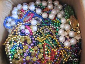 lot 196 image: MARDI GRAS  BEADS