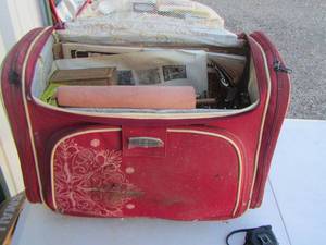 lot 218 image: LEATHER TOOLS  - Red suit case full of leather tools (large assortment),  books