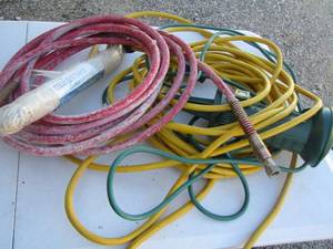 lot 222 image: extension cords, red air hose