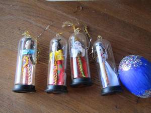 lot 229 image: Japanese doll ornaments in glass tubes  3 tall  - QTY 4