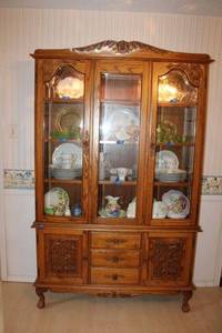 lot 135 image: Lighted China hutch  (contents not included). Light has a dimmer switch.