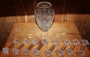 lot 77 image: Lead crystal vase and bars