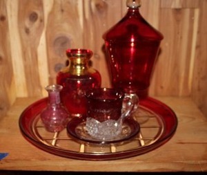lot 78 image: Red glass and crystal glassware