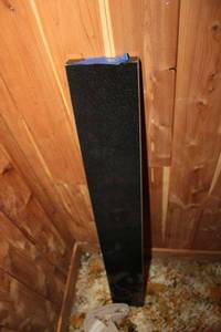 lot 80 image: Black speckled Marble or granite slab - approx. 4 x 3ft.
