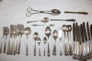 lot 72 image: Silver plate flatware set Eternally Yours