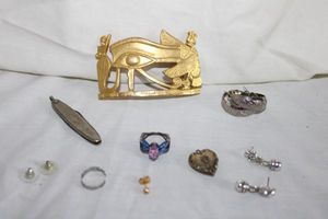 lot 210 image: Jewelry Egyptian style gold buckle MMA 1976 and mixed jewelry