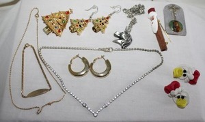lot 236 image: Jewelry Mixed collection