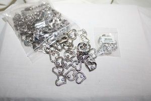 lot 239 image: Jewelry Heart pendants, approx. 100