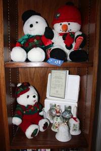 lot 138 image: Plush Christmas animals, Christmas bells and porcelain ornaments