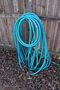 lot 264 image: Yard garden hoses