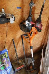 lot 288 image: Yard trimmers and garden cultivator
