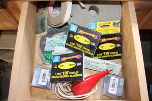 lot 316 image: Tools staples and insert trim