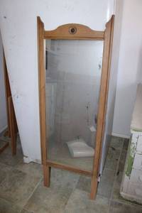 lot 371 image: Vintage style mirror