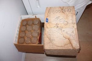 lot 367 image: Mason jars, Car-vac, and Misc. glassware, see photos