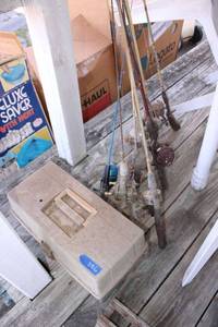 lot 386 image: Fishing rods and tackle box