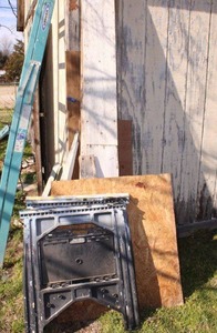 lot 394 image: Plastic saw table stands and Misc. wood pieces