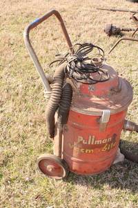 lot 396 image: Vintage Pullman Vacmobile