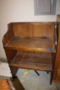 lot 436 image: Vintage storage cabinet with brass accents. Contains Pulaski furniture tag. PICKUP AT GRAND PRAIRIE LOCATION