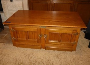 lot 447 image: White clad dual ice box style cabinet with lifting top PICKUP AT GRAND PRAIRIE LOCATION