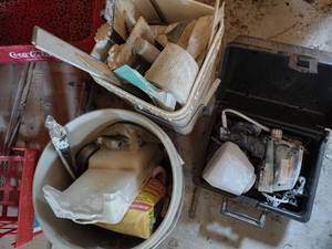 lot 299 image: Painting supplies and Coca-Cola crate