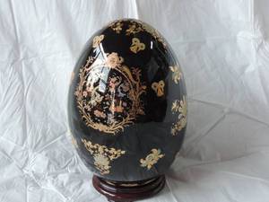 lot 2 image: vtg large black porcelain egg