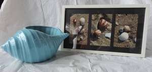 lot 12 image: Blue Glass Shell  shell  Pic.