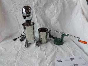 lot 14 image: Milkshake maker  pillar and corer