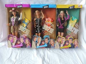 lot 30 image: 90210 dolls from 1991