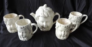 lot 44 image: vintage chinese porcelain teapot and 4 cups