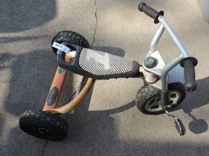 lot 58 image: tricycle