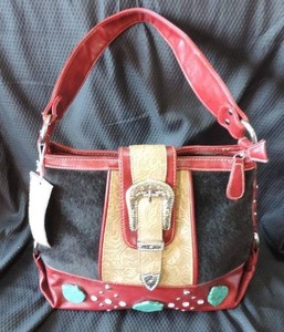 lot 79 image: P&G collection hand bag new