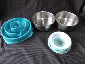 lot 85 image: dog dishs