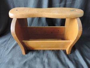lot 104 image: Shoe Shine Box