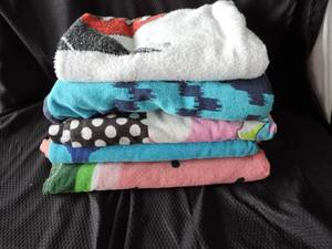 lot 120 image: lot of beach towels see picture for designs