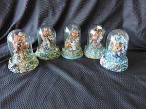 lot 130 image: Noahs Ark Hand-painted Limuted Edition