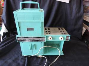 lot 144 image: Kenner Easy-Bake Oven