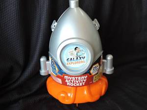 lot 145 image: Galaxy Explorers Mystery Activity Rocket Ryans Wold