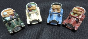 lot 175 image: Lot of 4 cars with bears driving them